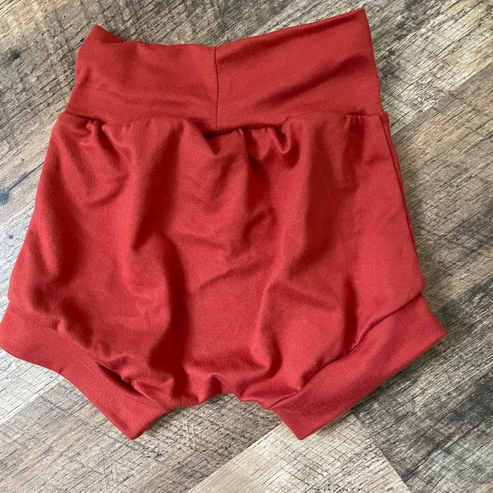 Small Shop Shorties - Picture 3 of 4